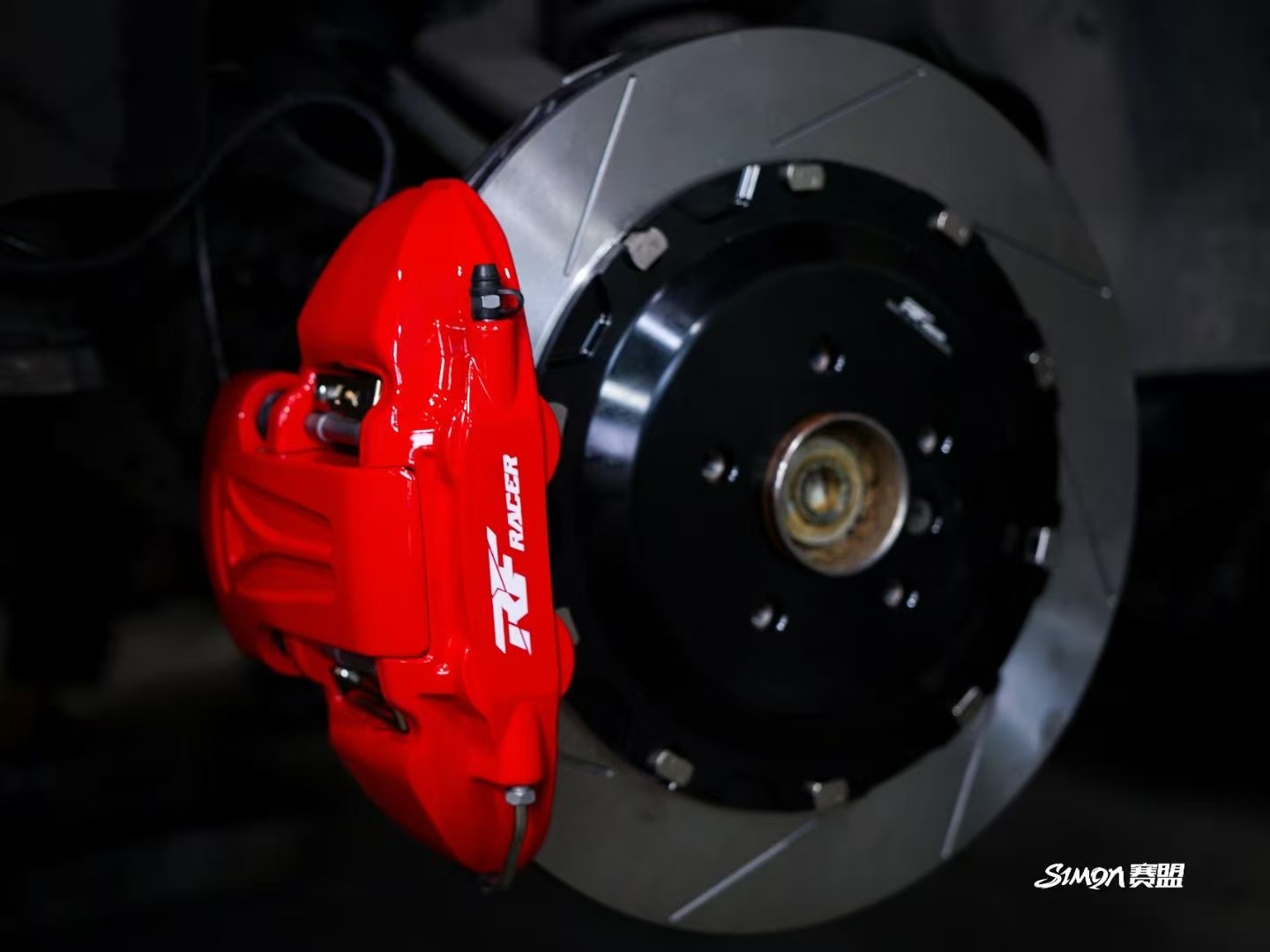 宝马X3刹车升级方案 | RF640六活塞卡钳匹配划线高碳盘 | 锐迪凡(RF RACER)