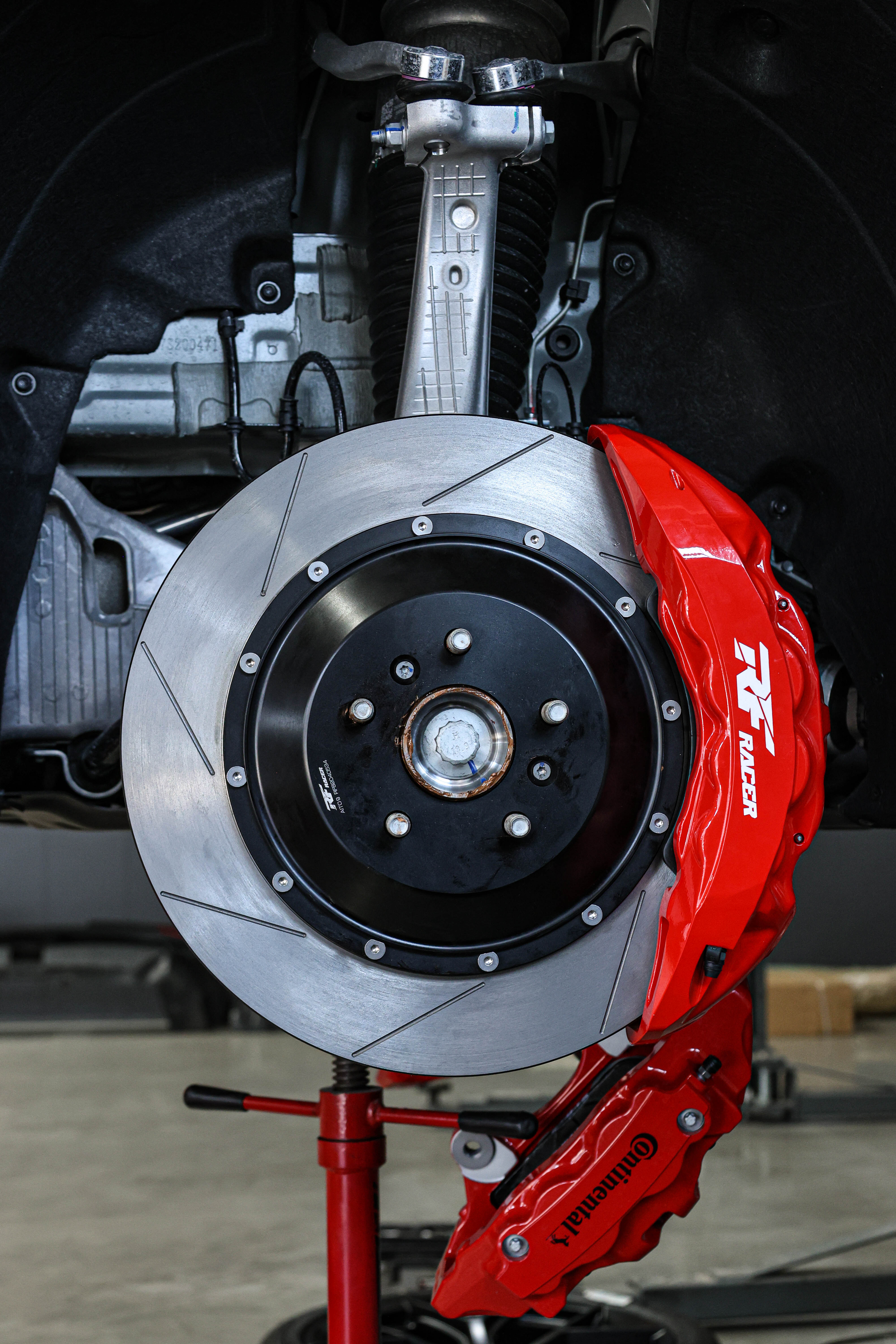 问界M9刹车升级方案 | 前RF820八活塞后RF430机电四活塞 | 锐迪凡(RF RACER)