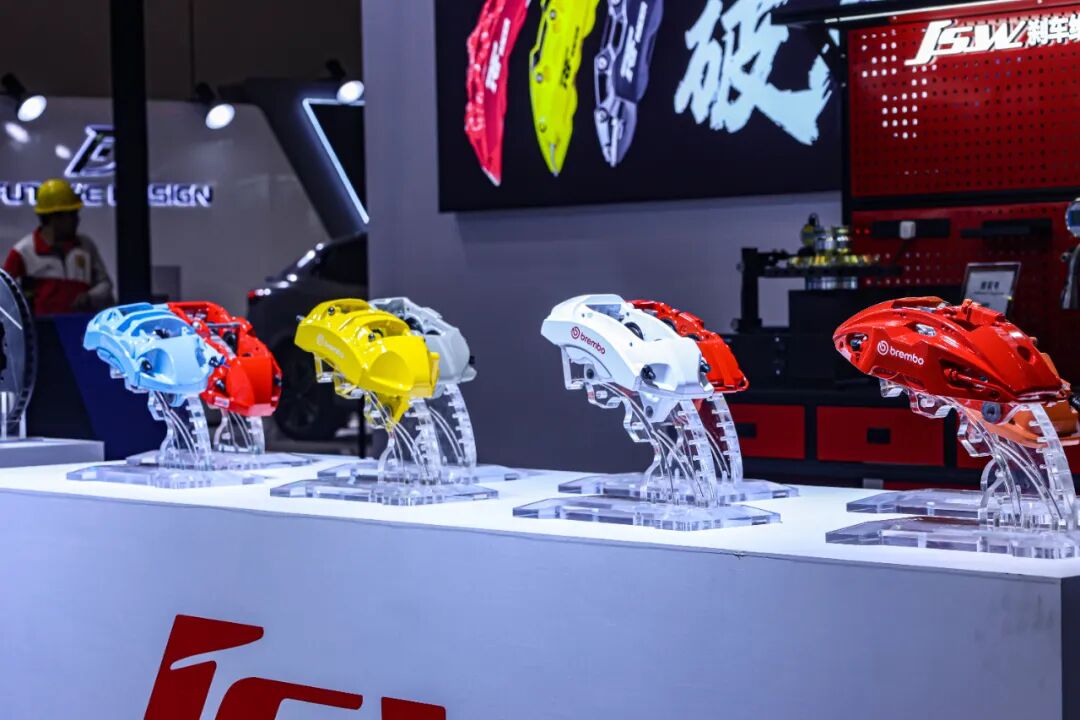 JSW吉世威与Brembo布雷博官方合作生态 | X-Style授权经销商 - 锐迪凡 RF RACER