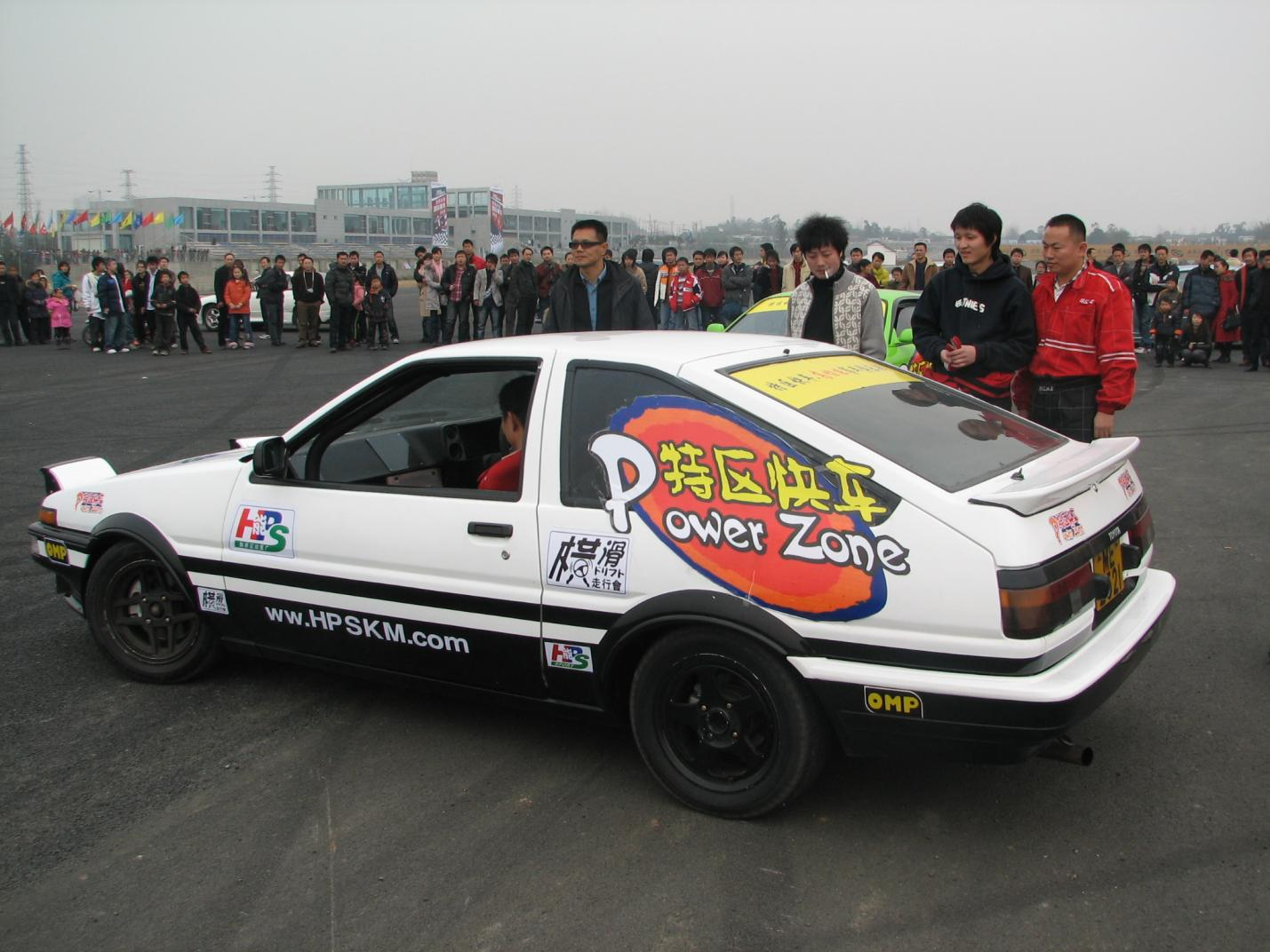 自主品牌缺席的刺痛:为什么我们只能做仰望者? - 锐迪凡 RF RACER