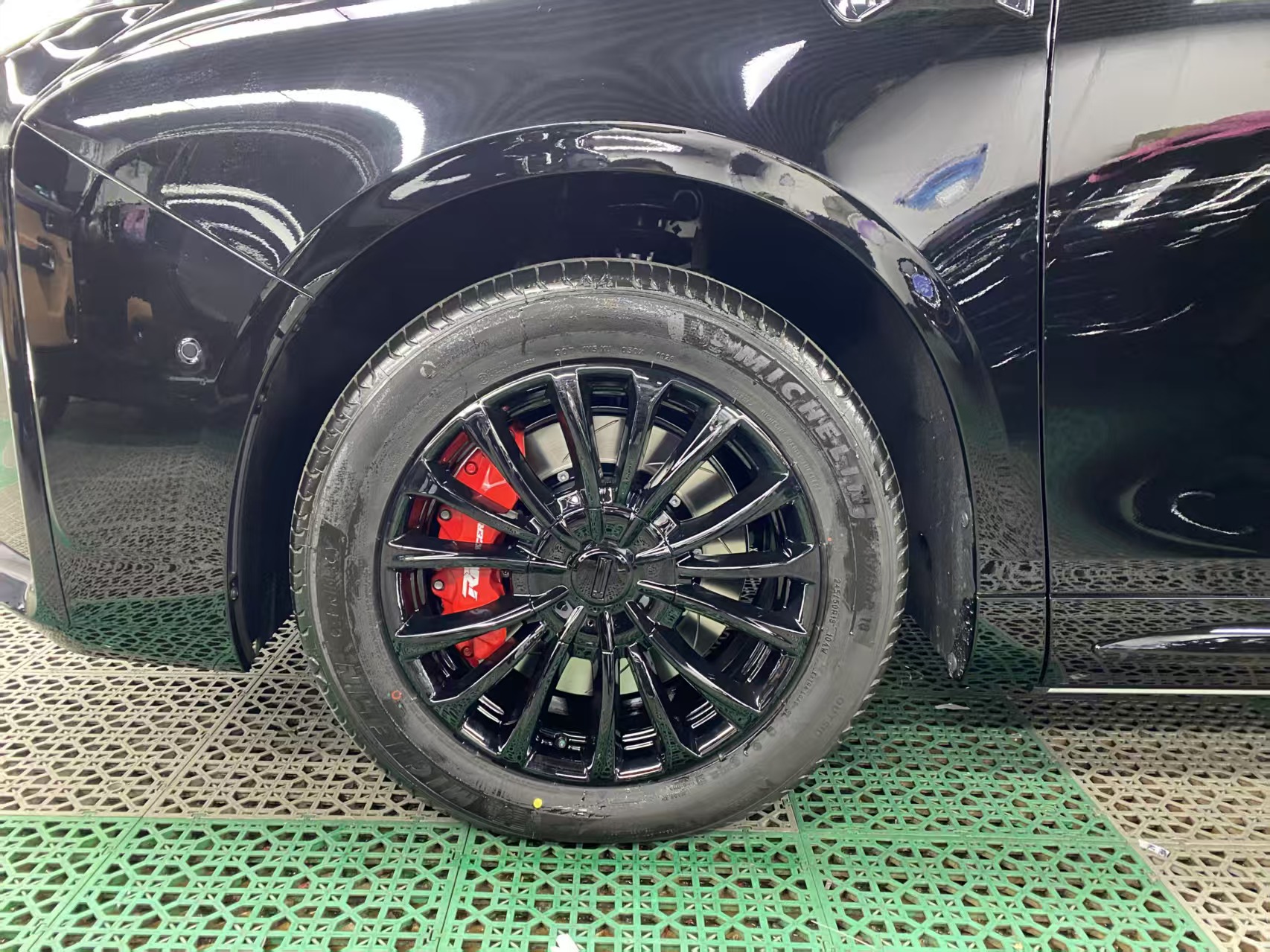 魏派WEY高山刹车升级 | RF610前轮六活塞免法兰方案 - 锐迪凡 RF RACER